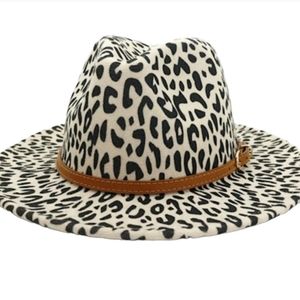 🌻 Leopard Print Fedora Hat 🌻